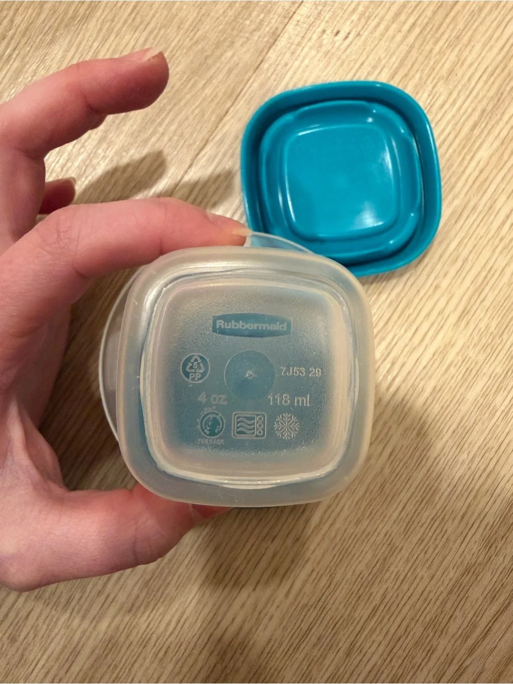 Lot x3 Rubbermaid 4oz Food Storage Clear Containers Red Turquoise Lids 6pc Set